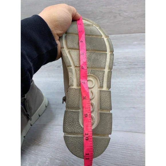 ECCO Soft 7 Tred Women's Sneakers Taupe Nubuck Leather 8 Zip Ankle Boots - Picture 9 of 10